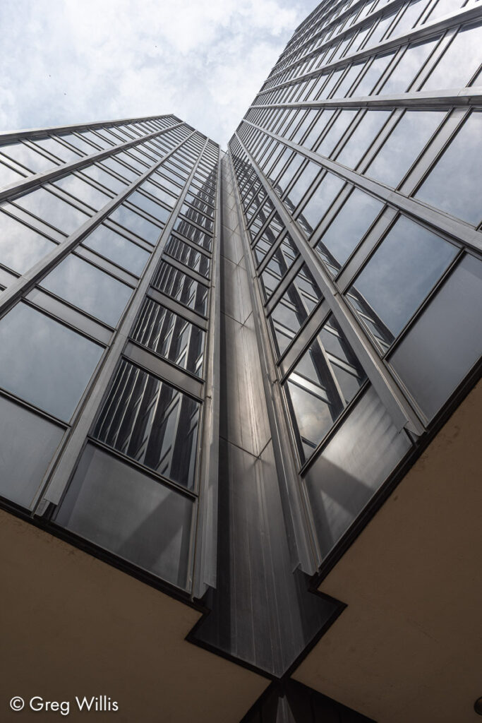 Corner, One Charles Center