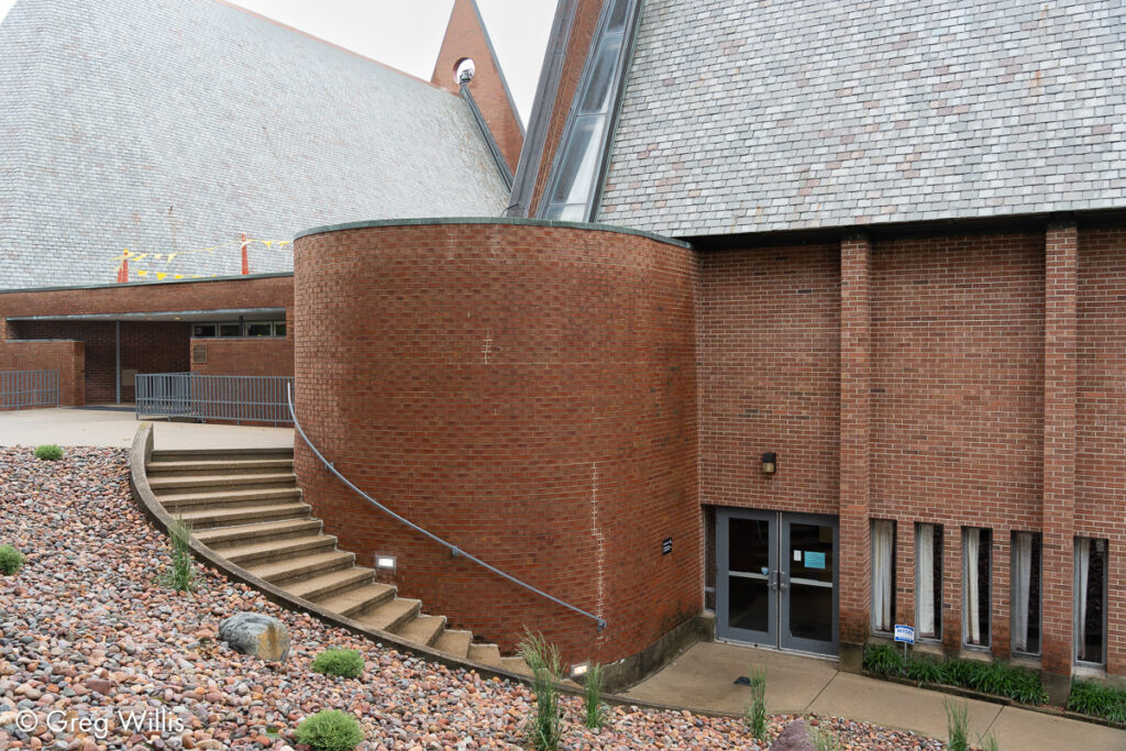 Chapel Exterior, First Baptist Church