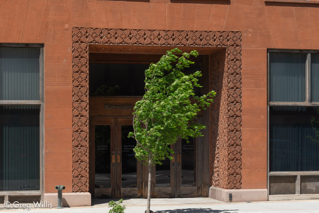 N 7th St Entrance, Wainwright Building
