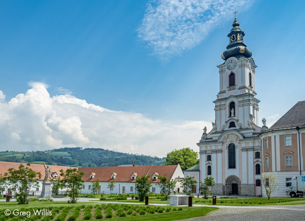 Wilhering Abbey, Exterior