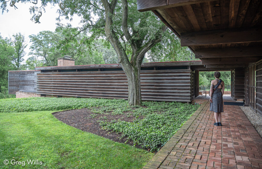 Studio Wing and Covered Walkway, Schweikher House