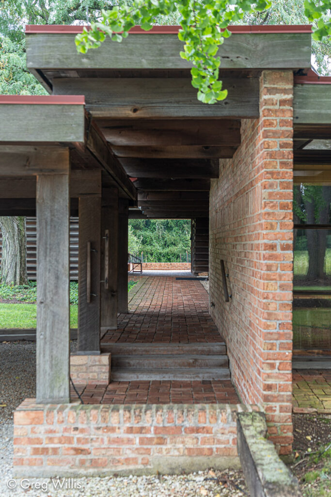 Entrance from Carport, Schweikher House