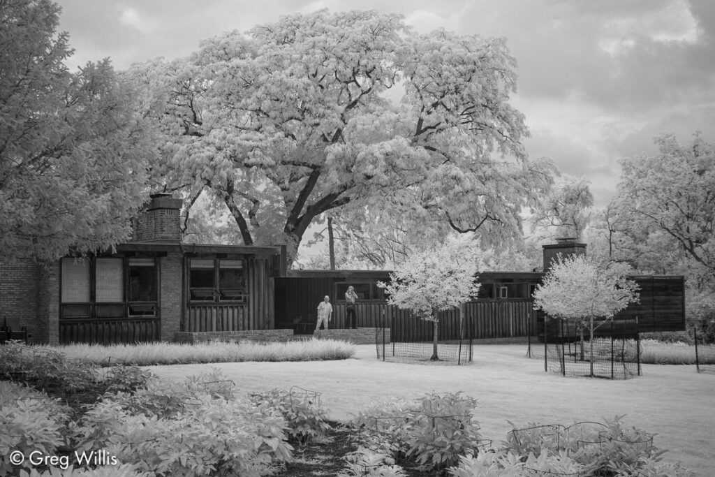 East Side, Schweikher House