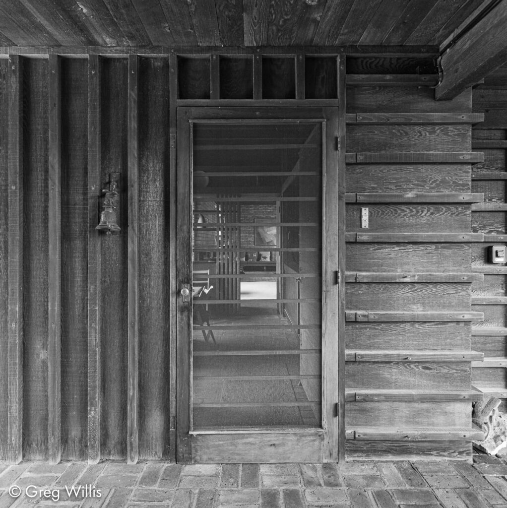 Kitchen Breezeway, Schweikher House