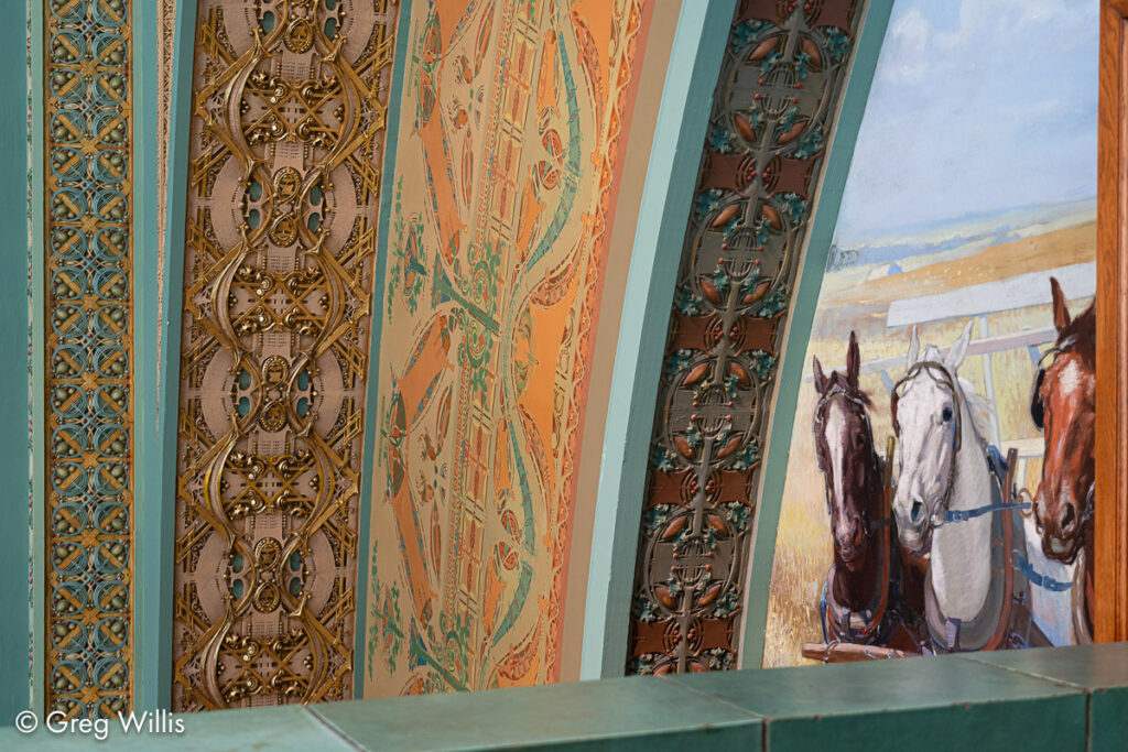 Arch Detail and Mural - National Farmers Bank, Owatonna MN